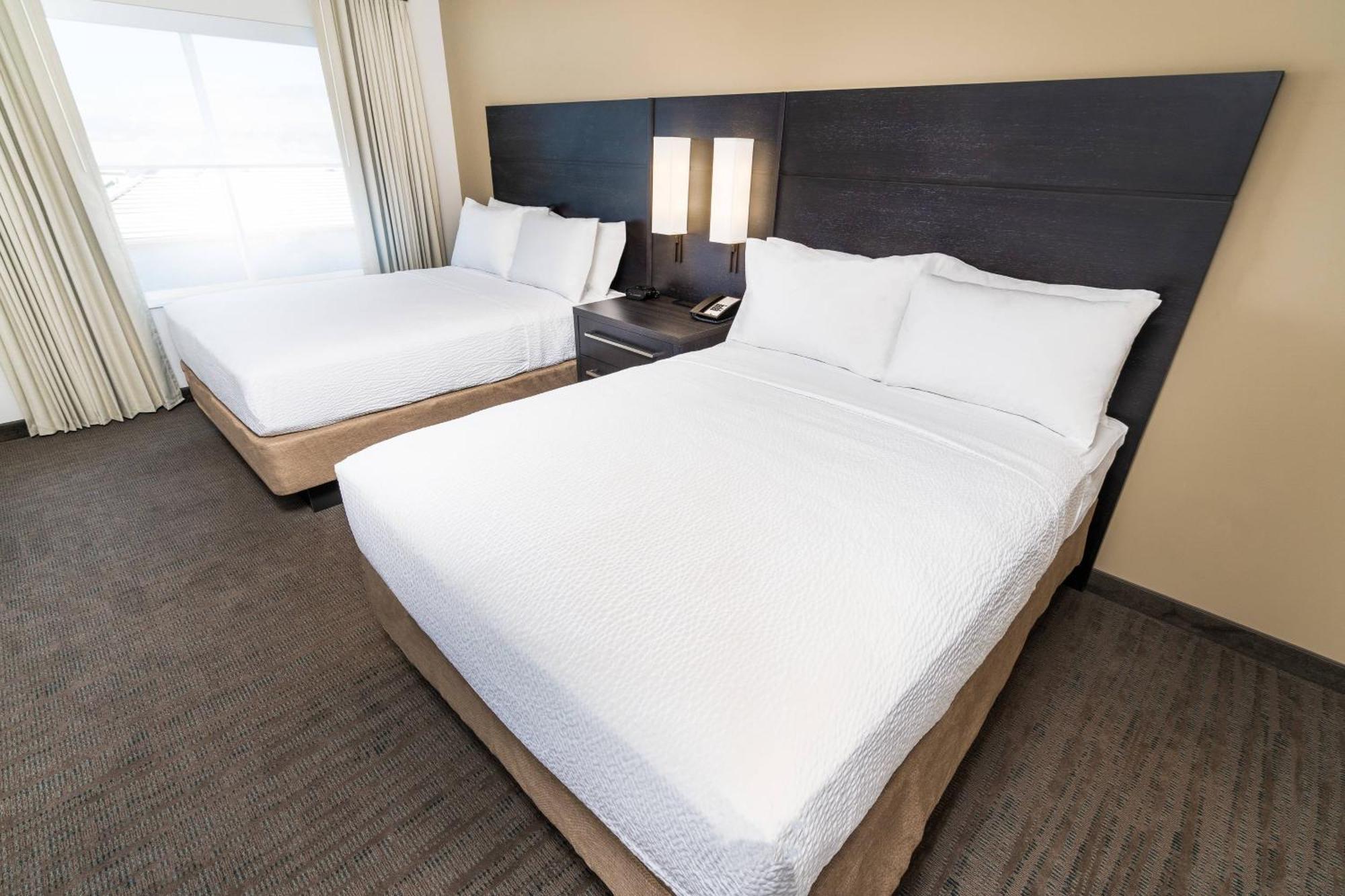 Hotel By Marriott Reno 3*